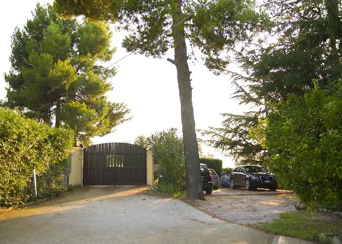 AzzurraBed and Breakfast